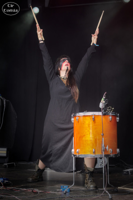 20250801-003-Lili Refrain-TirTomas_933x1400.jpg