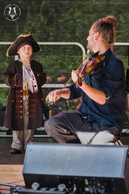 20250816-003-The Highland Sell-Outs-TR.jpg