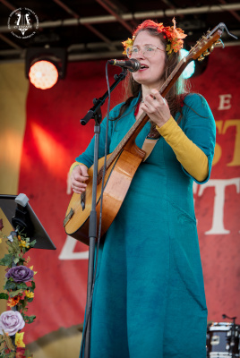 20250928-002-Cathinca & Gwendolyn-TR.jpg