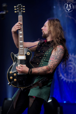 20250913-001-Deus Vult-TR.jpg