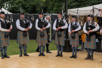 The Clan MacBeth Pipe Band
