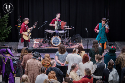 20251206-010-The Trouble Notes-TR.jpg